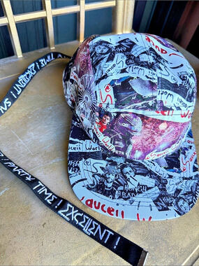 Graphic Print Bucket Hat Black & White Like New